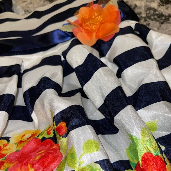 Girls Macys Dress Size 6 - Picture 4 of 4